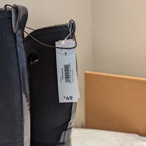 Dressy Rain Boots - Picture 5 of 7